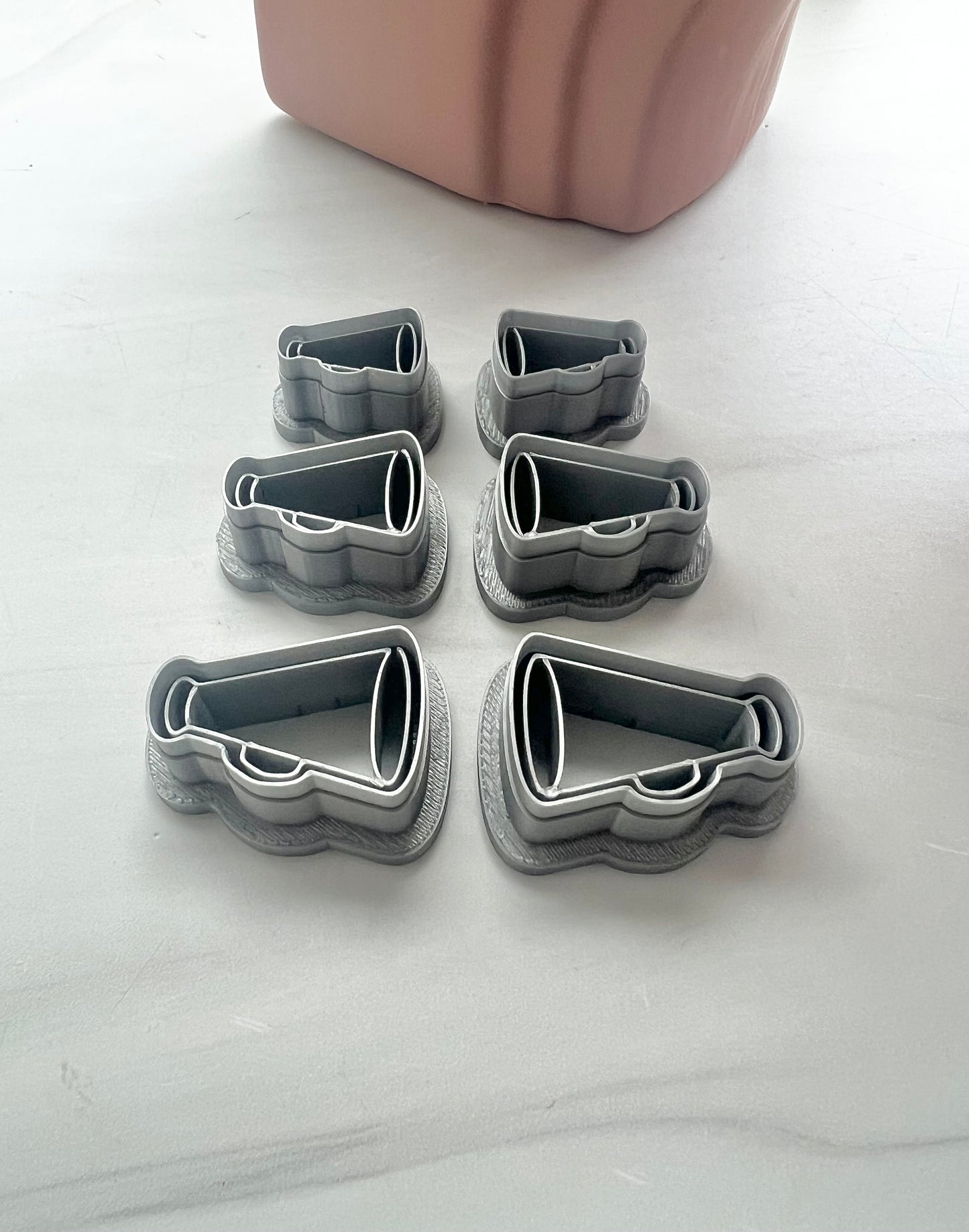 Megaphone Cutter