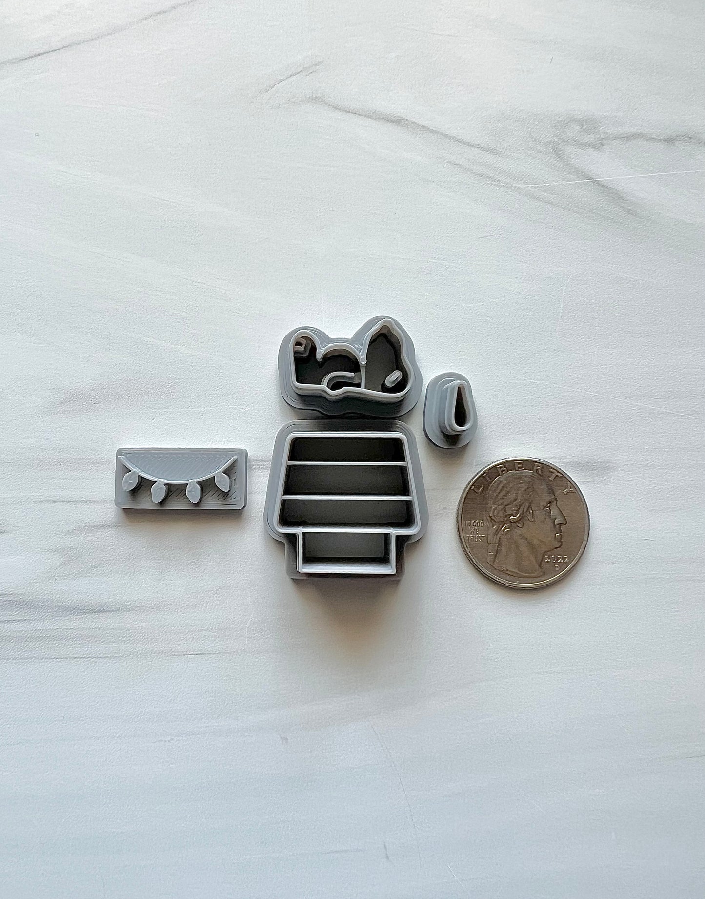 Snoopy Cutter with Doghouse and String Light Option