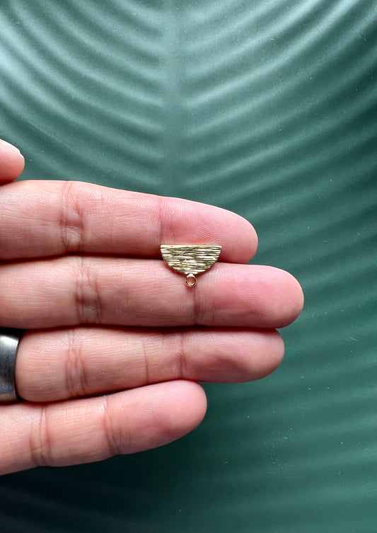 6pcs Gold Plated Semicircle Stud Posts with Connector