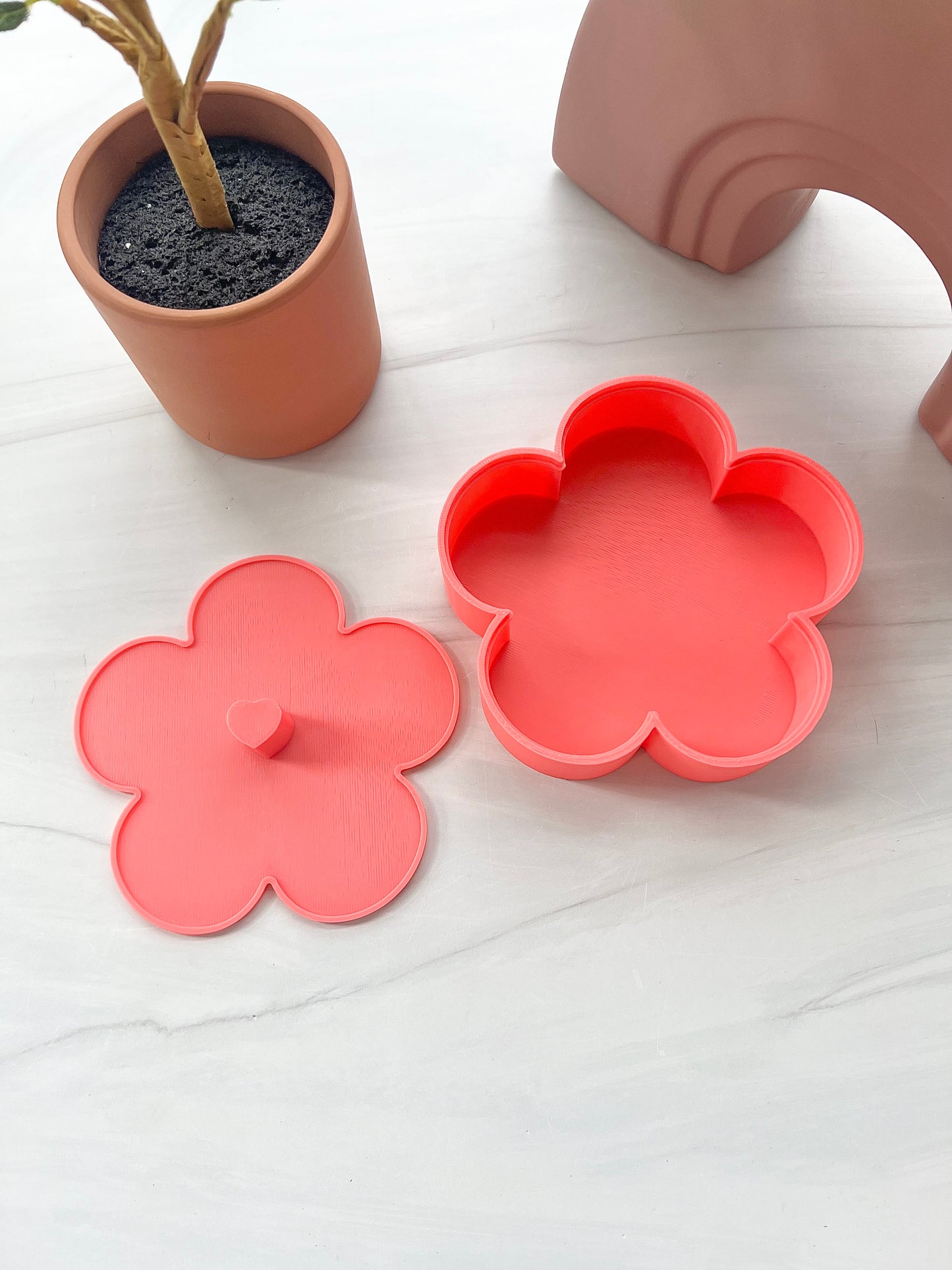 3D Printed Floral Design Storage Organizer with Lid