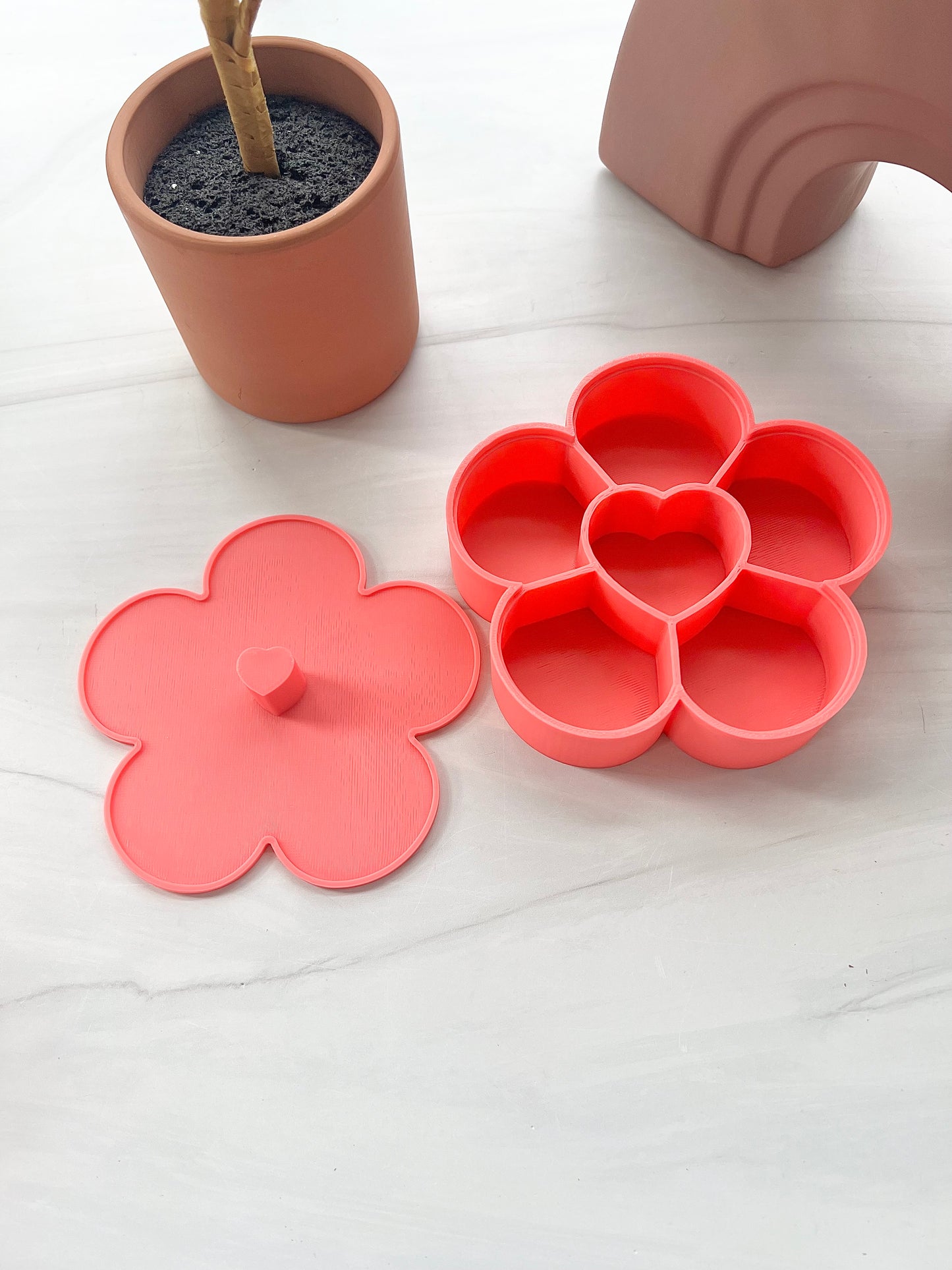 3D Printed Floral Design Storage Organizer with Lid