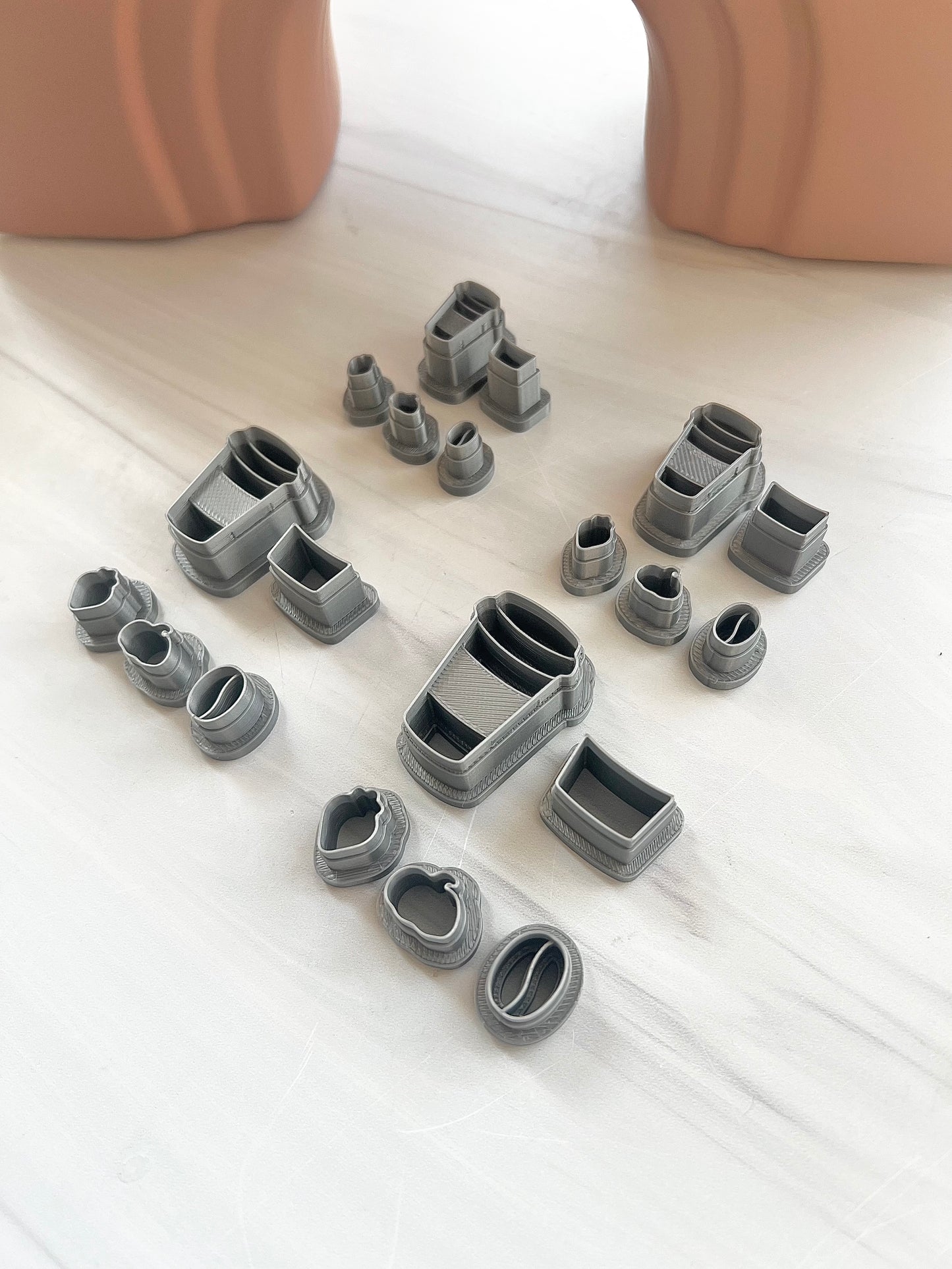 To-Go Coffee Cup with Separate Sleeve and Item Cutter Set