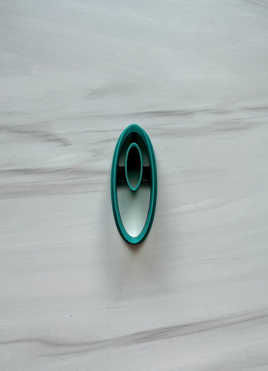 Elongated Oval Donut Cutter