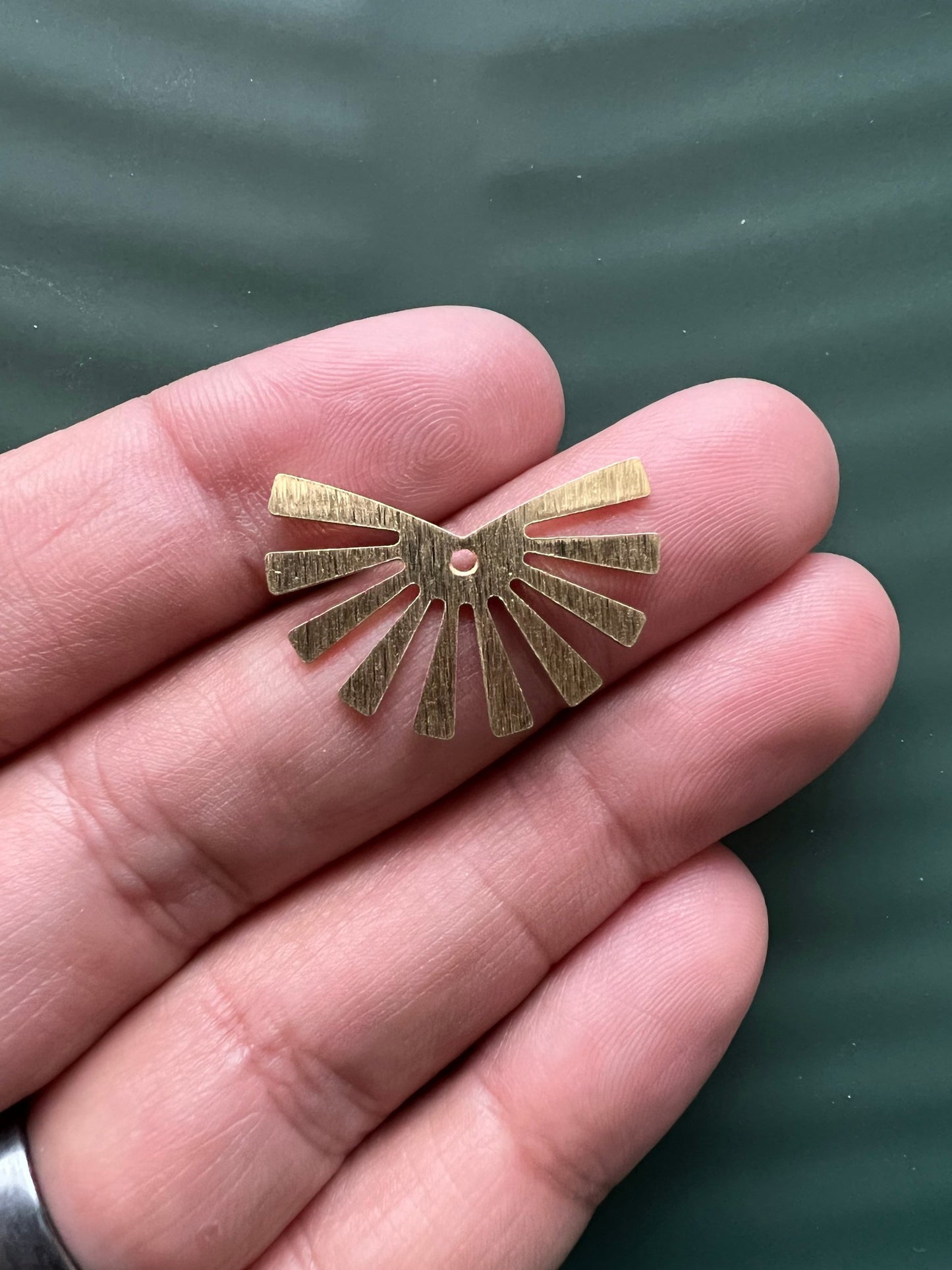 6pcs Brass Textured Spiked Fans