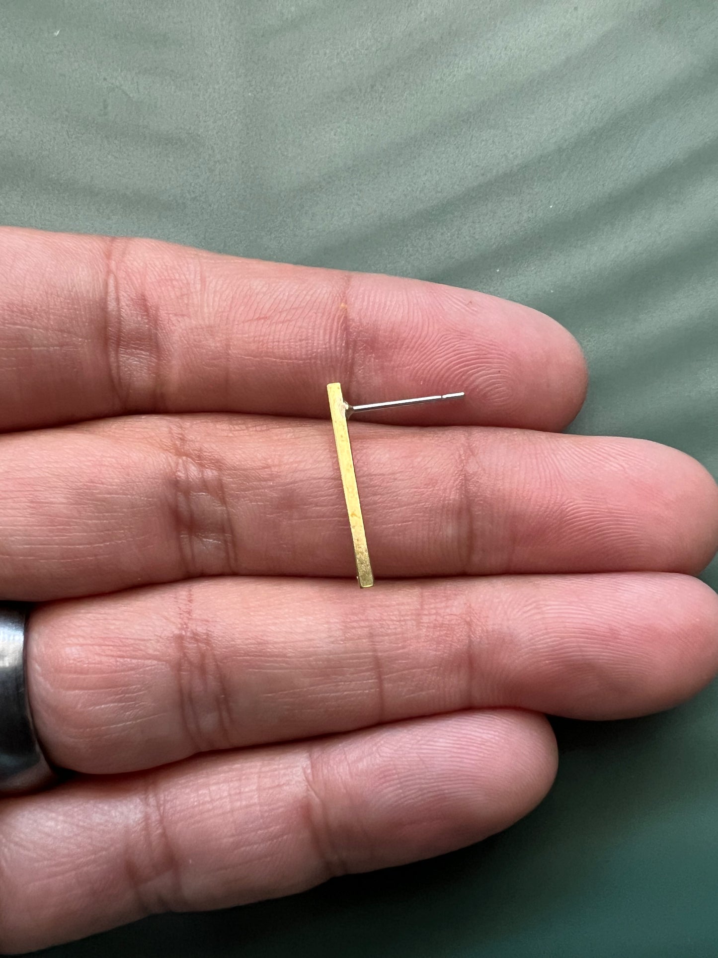 6pcs Minimal Brass Bar Stud Posts with Connector