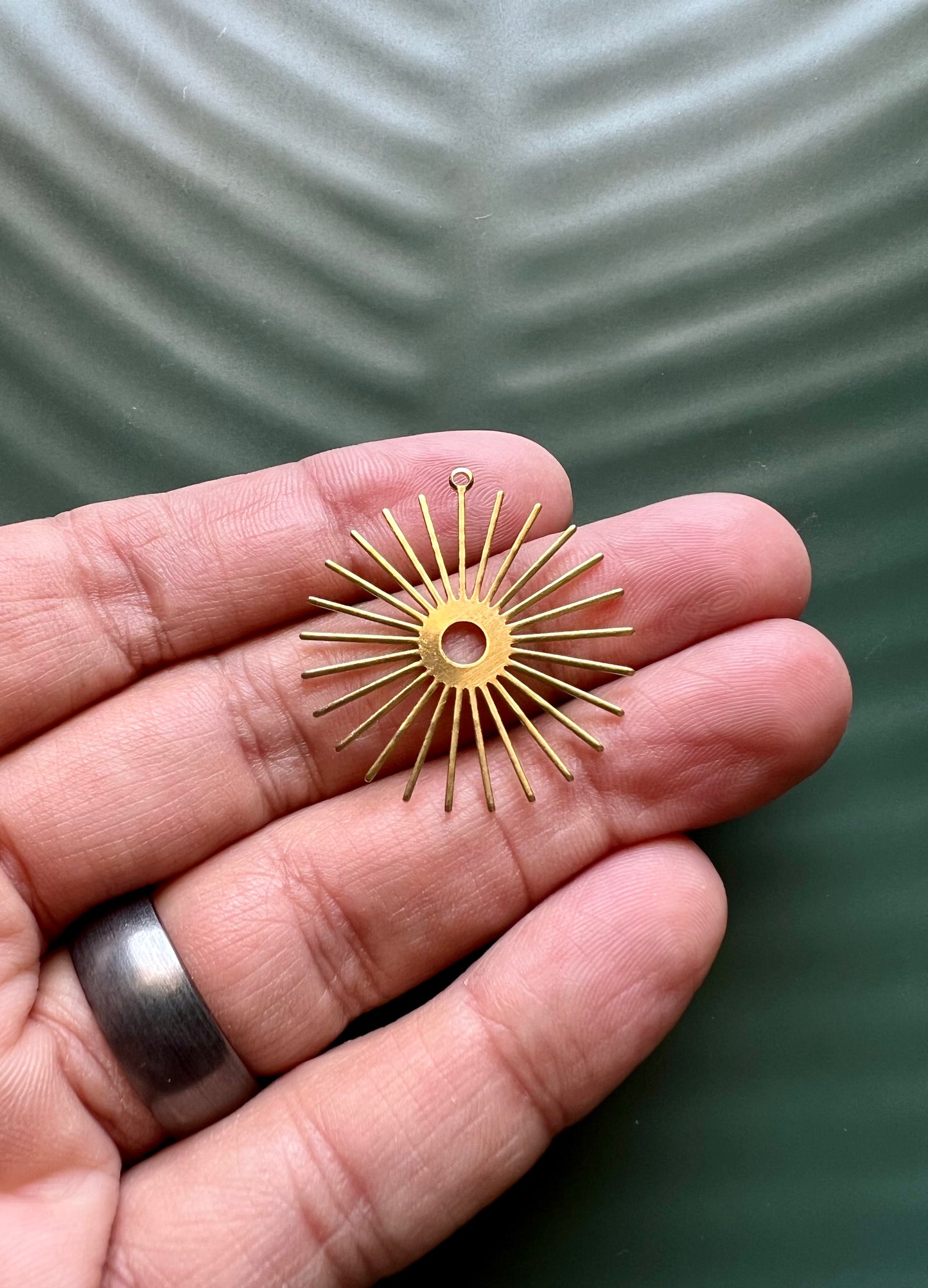 6pcs Sunburst Connectors