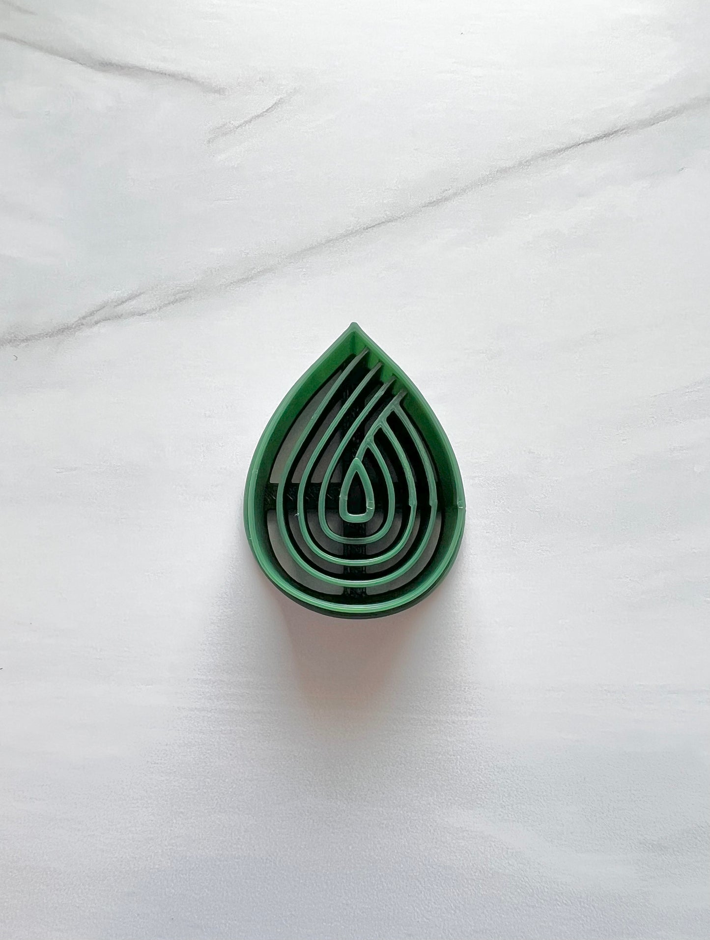 Geometric Overlapping Drop