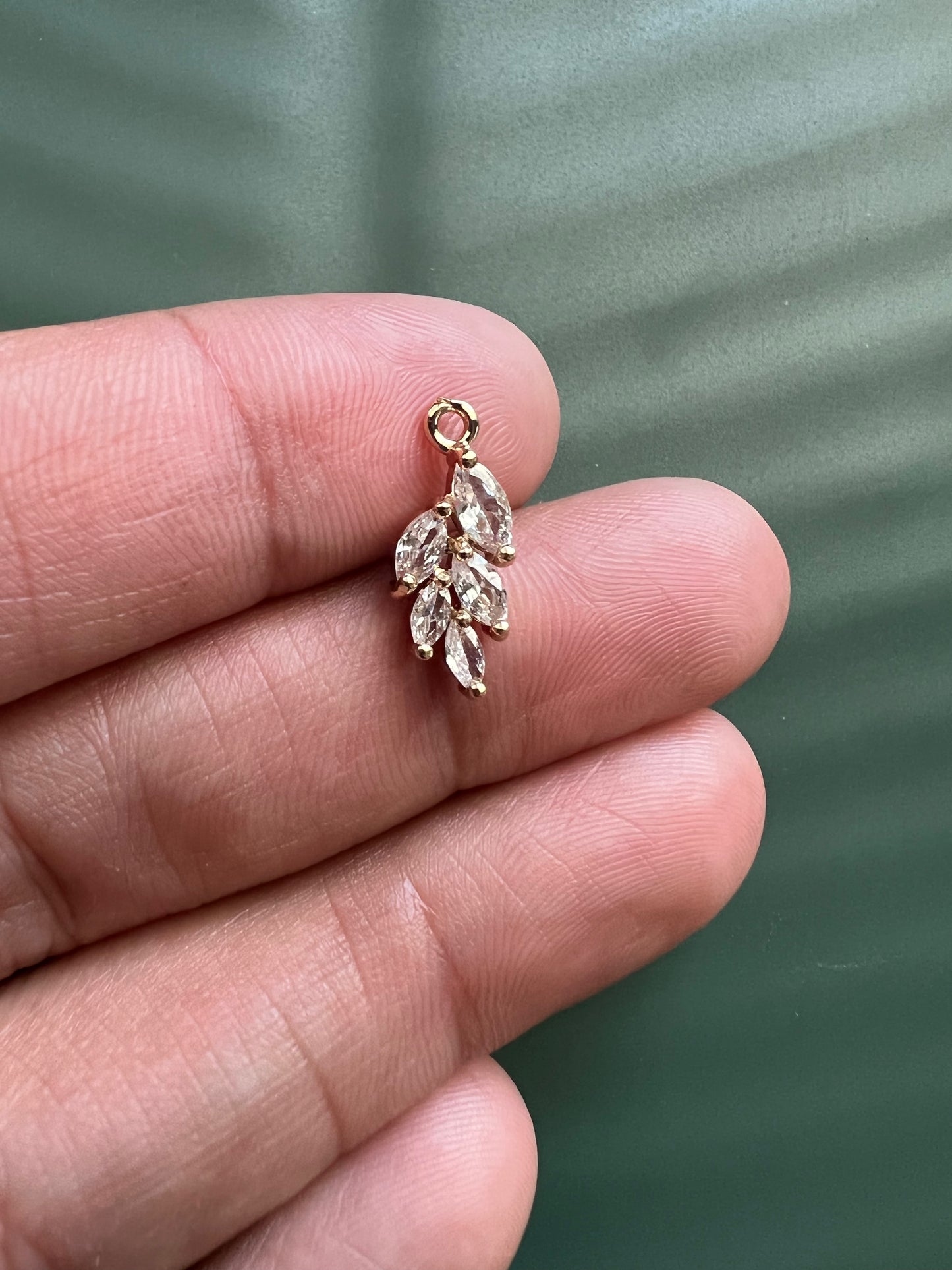 4pcs Cubic Zirconia Narrow Leaves