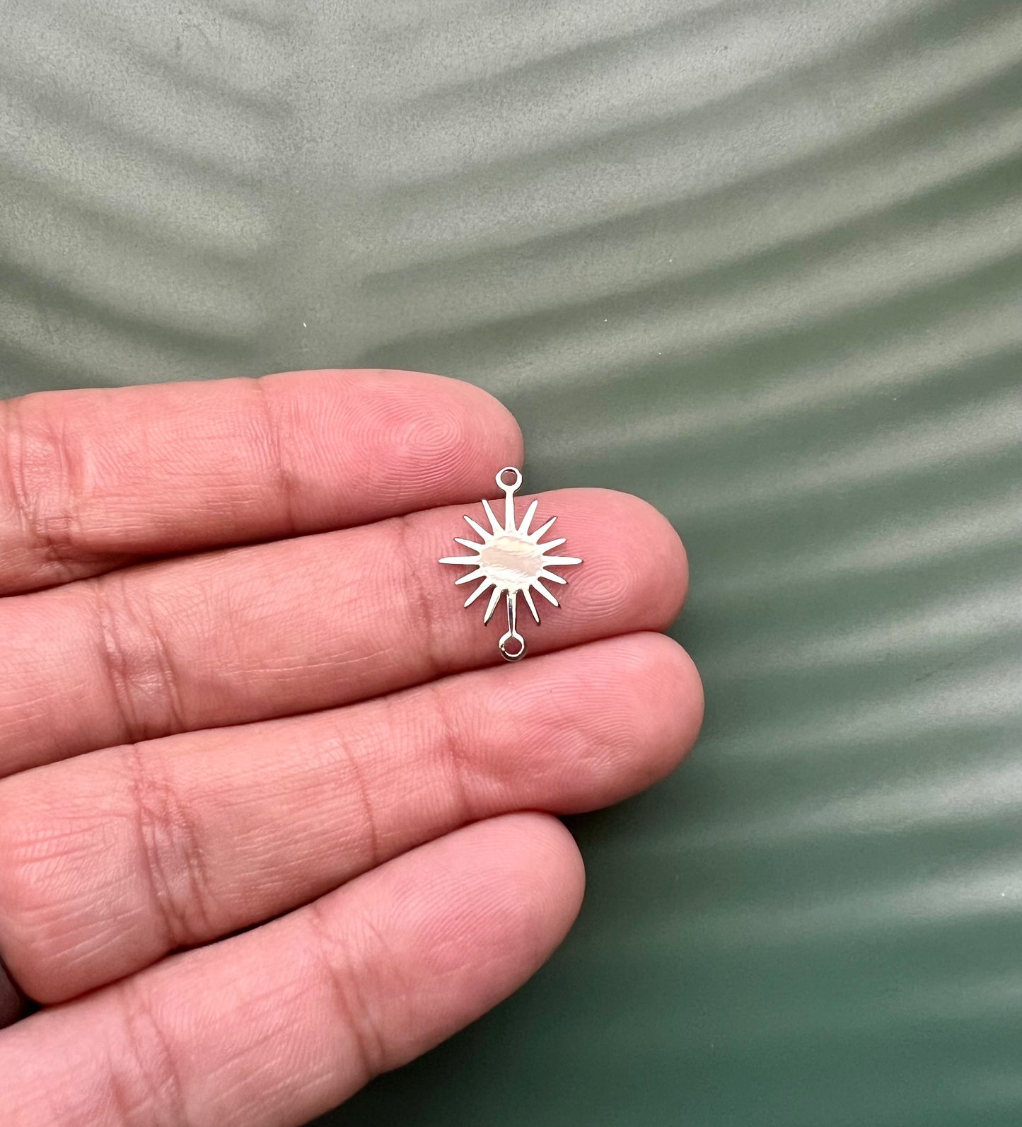 6pcs Silver Sun Connectors