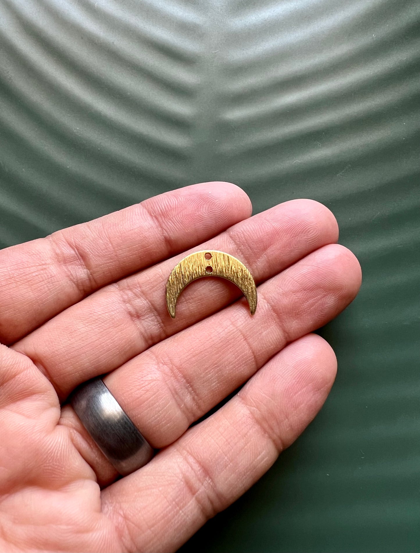 6pcs Brass Moon Connectors