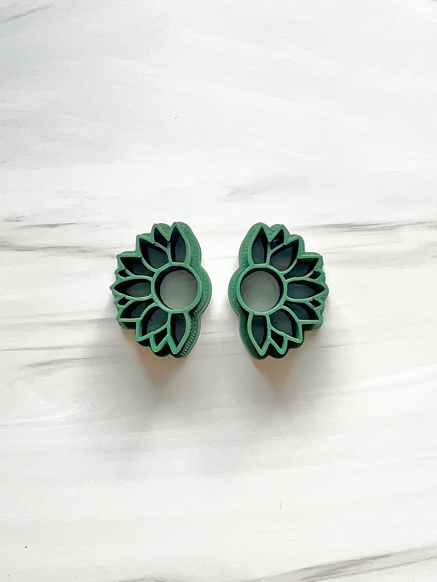 Half Sunflower Cutter