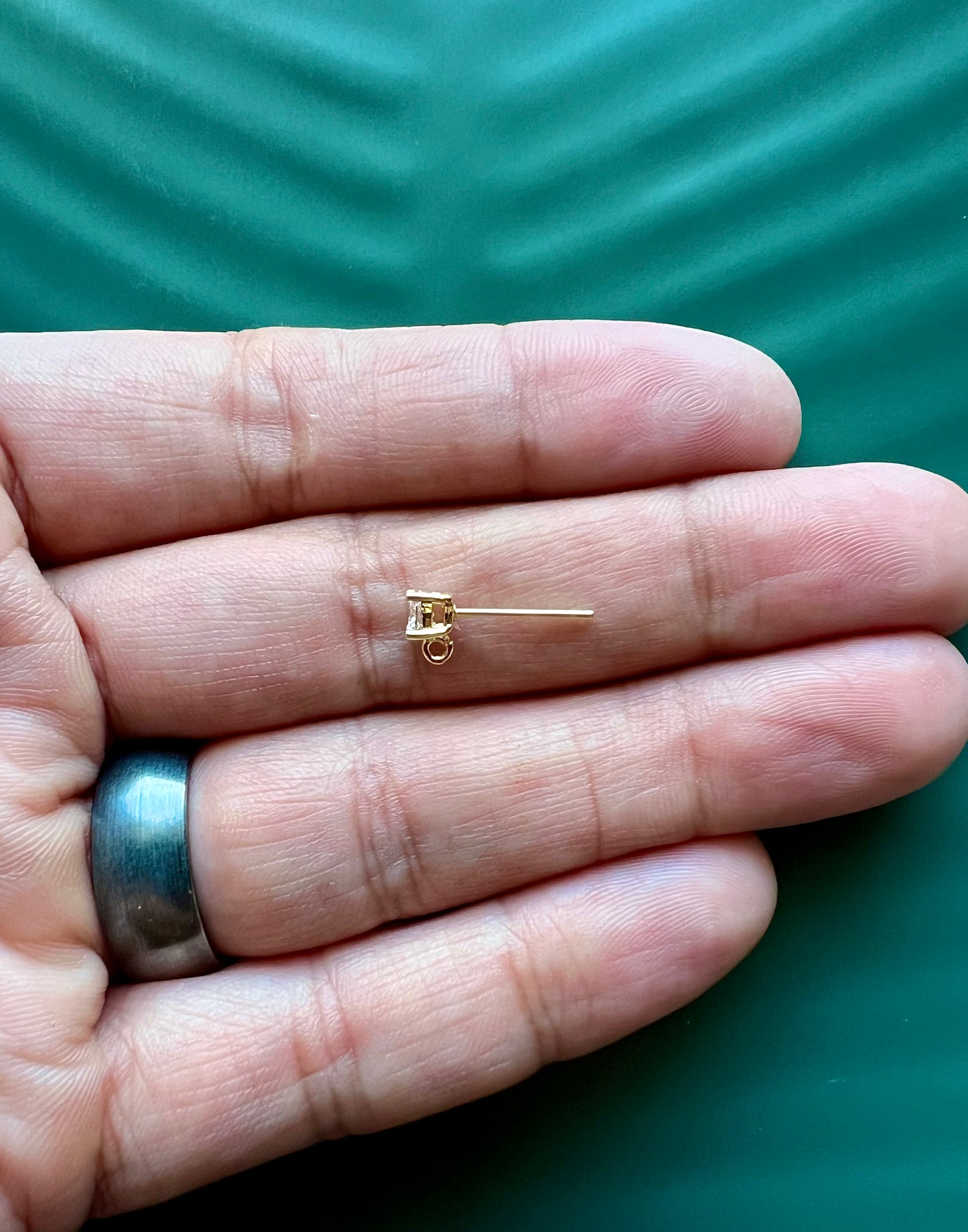 4pcs Cubic Zirconia Stud Post with Connector