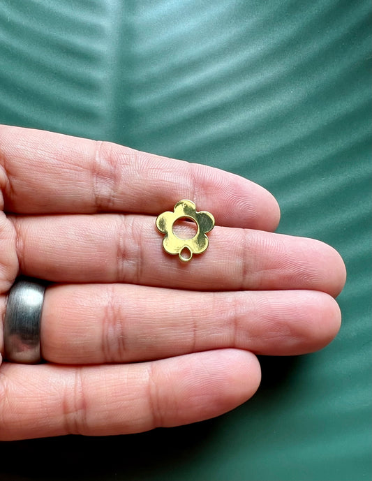 6pcs Gold Plated Daisy Stud Posts with Connector