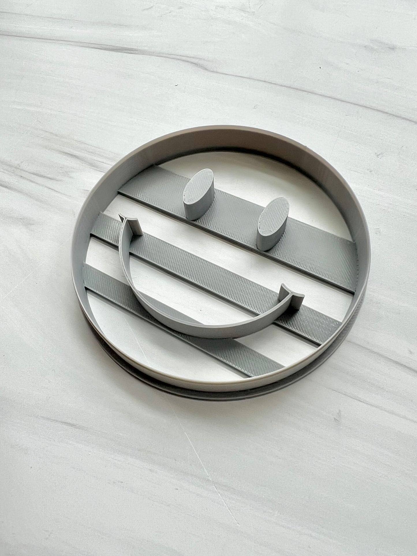 Smiley Face Trinket Dish Cutter