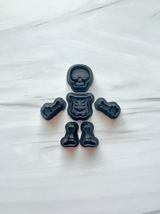 Skeleton with Separate Body Parts Cutter Set
