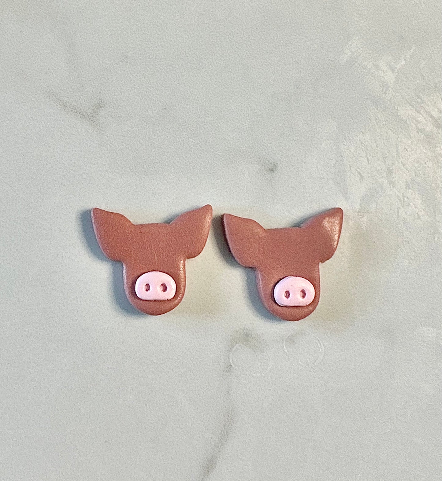 Pig Head Cutter with Nose and Nostril Stamp