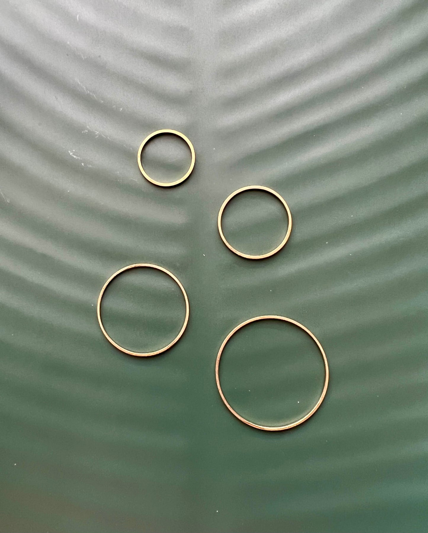 6pcs Brass Circle Connectors - Multiple Sizes