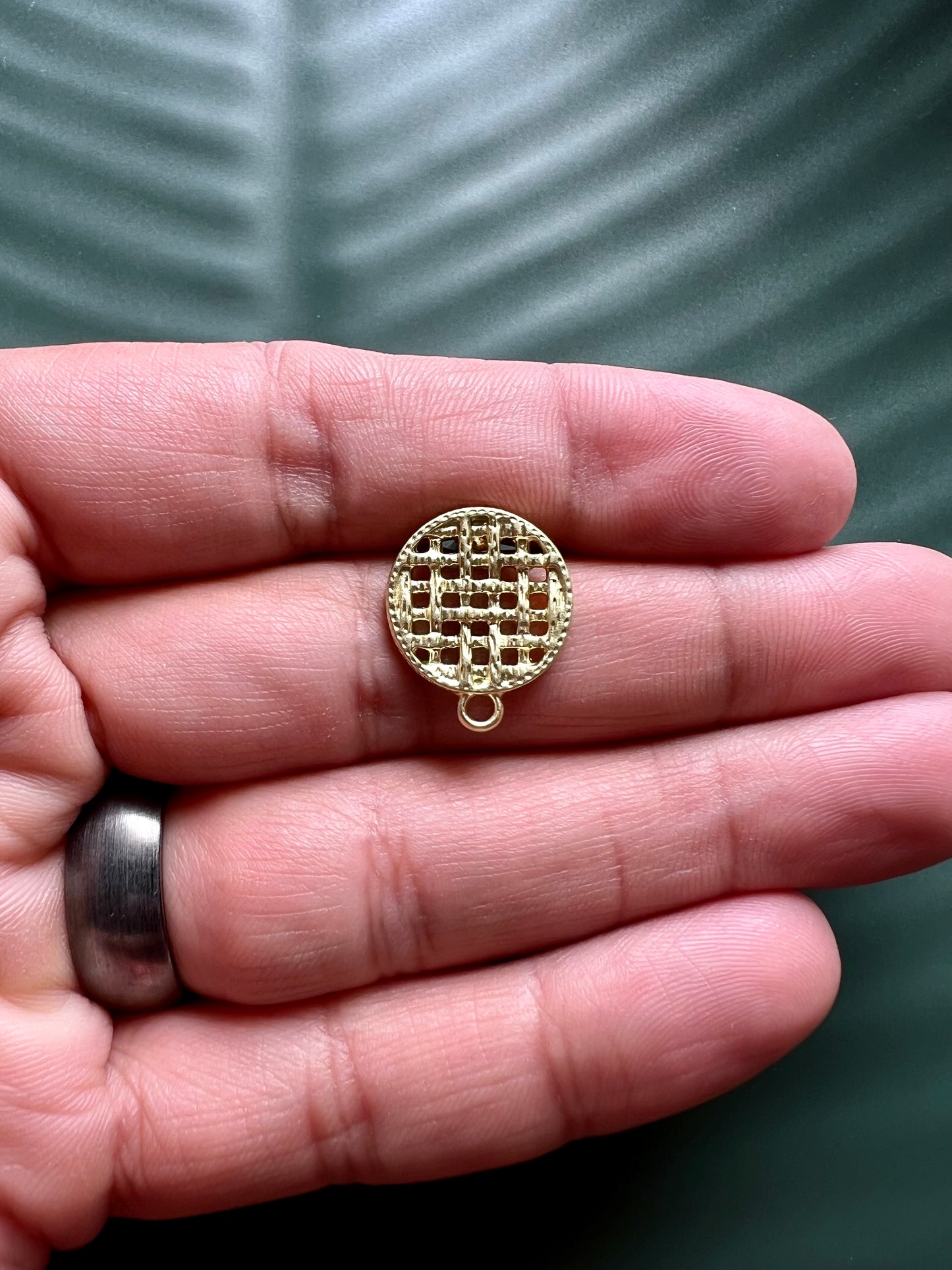 6pcs Matte Gold Plated Waffle Knit Stud Posts with Connector