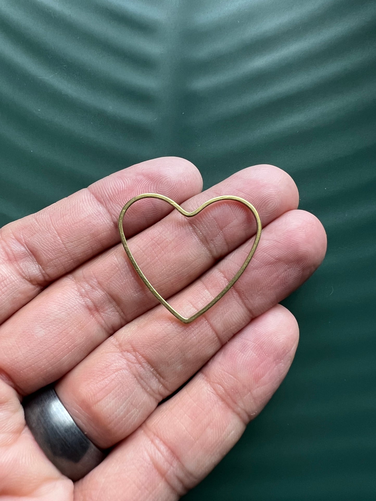 6pcs Brass Heart Connectors